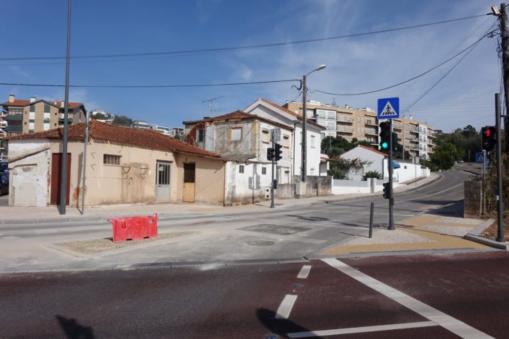 Reabertura da ligação entre a Rua Casa Nra