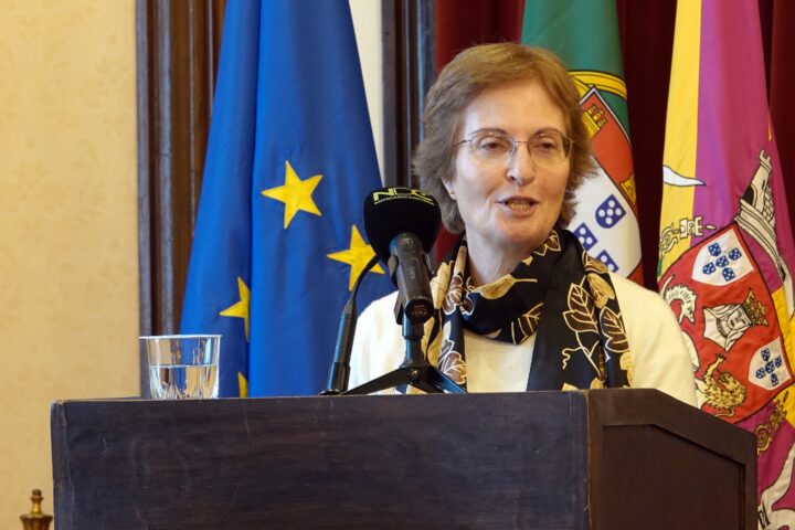 Prémio Empreendedorismo Feminino 9 (Personalizar)