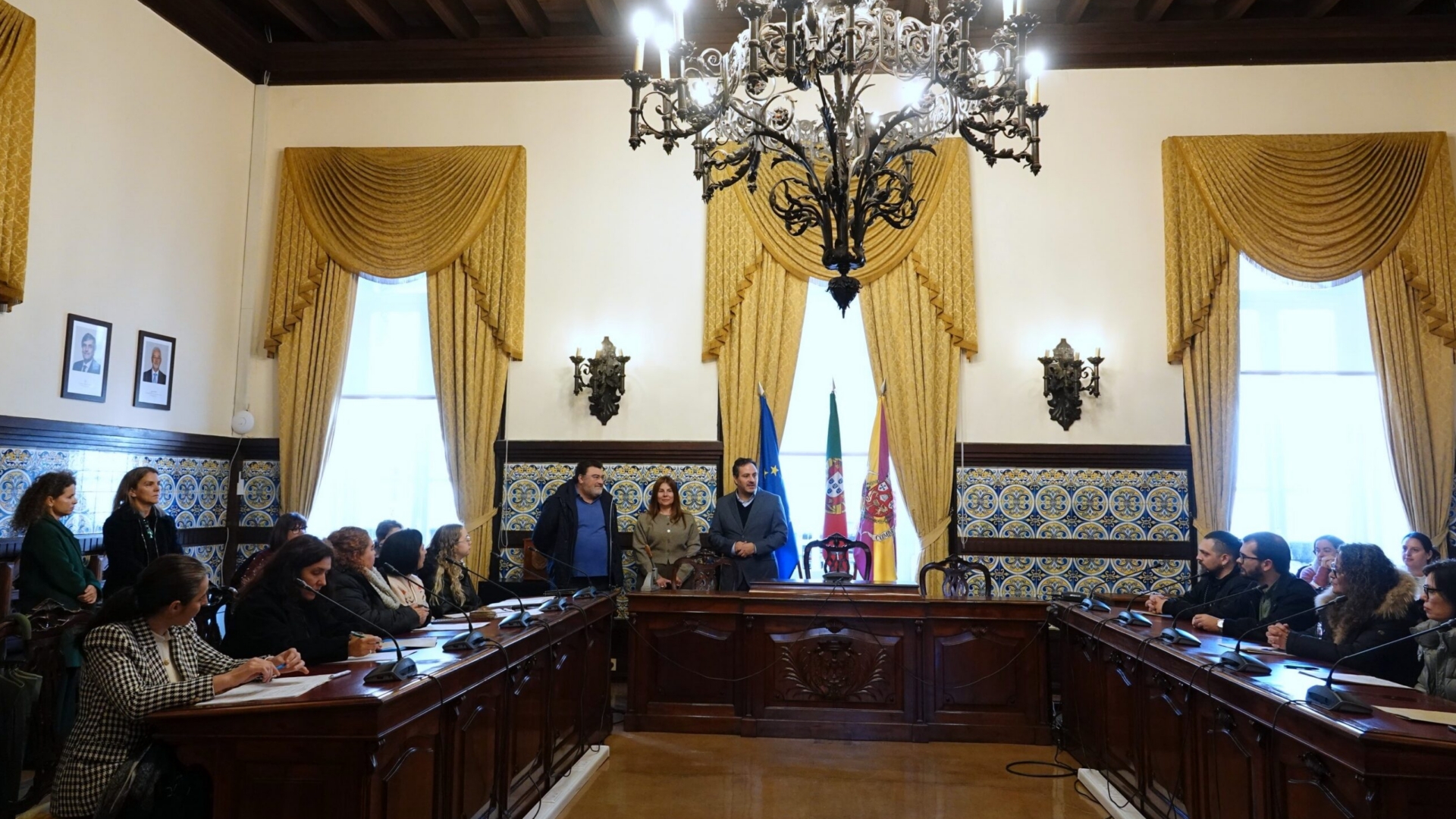 CM de Coimbra formaliza contratação de 23 assistentes operacionais para as escolas