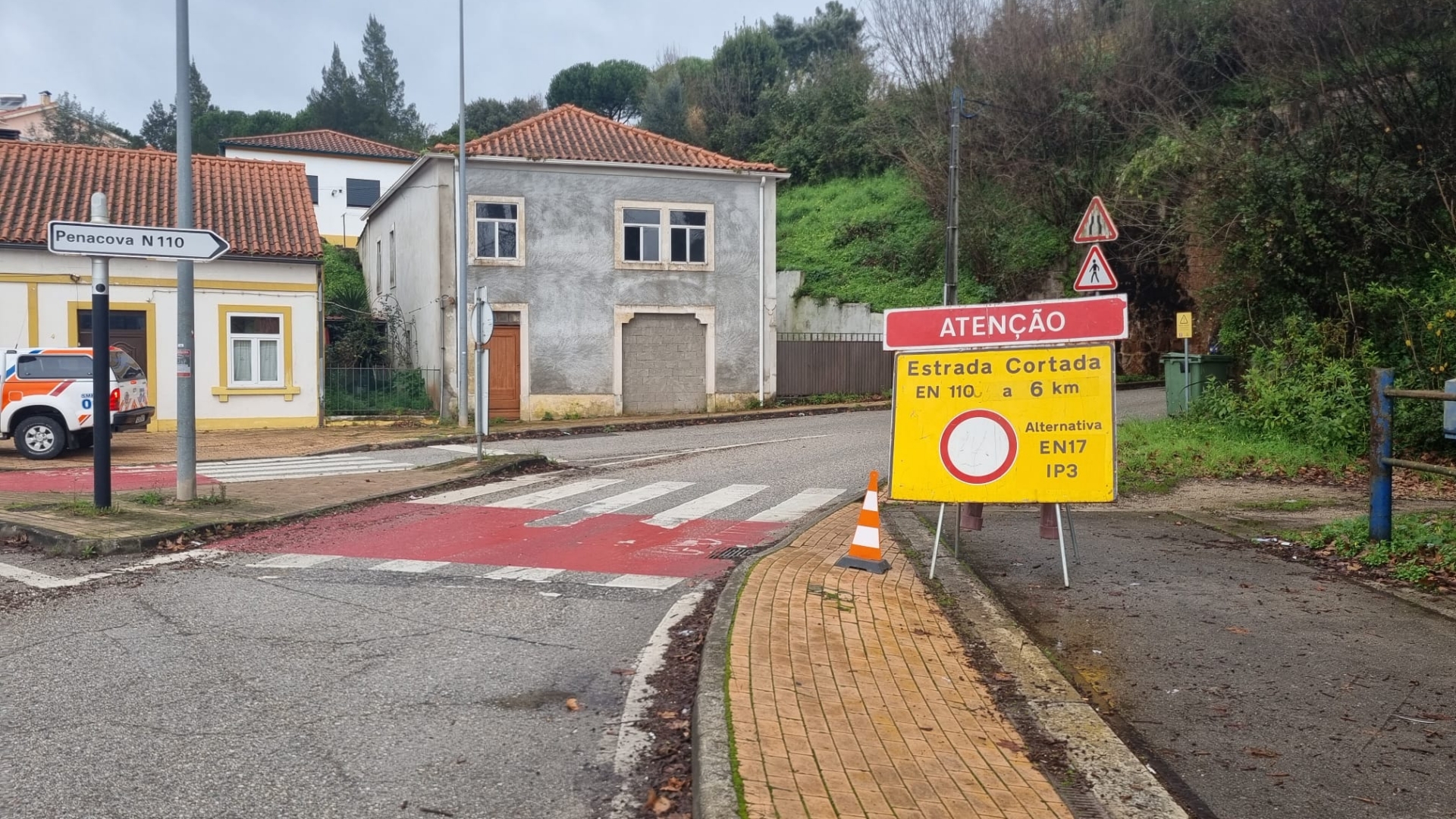 EN 110 cortada ao trânsito no Miradouro do Sr. Justo, no Casal da Misarela