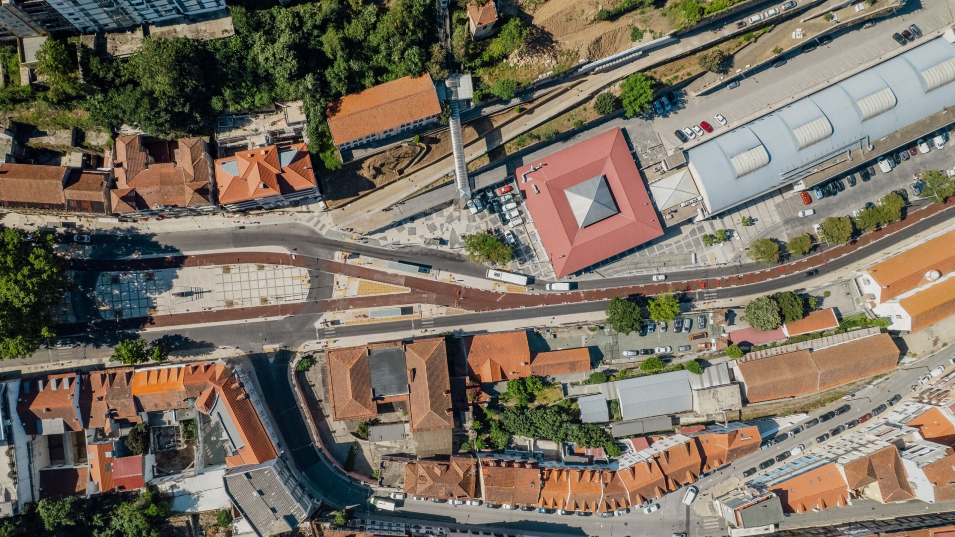 Início dos ensaios do Metrobus nos troços Portagem – Coimbra B e beira-rio (Aeminium) – Praça da República