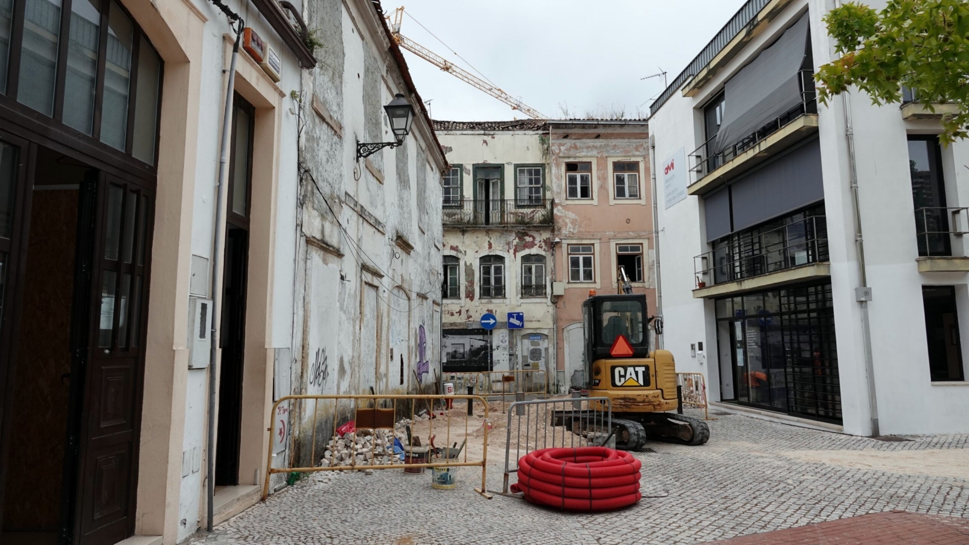 Arrancam os trabalhos para concluir intervenção no Terreiro da Erva