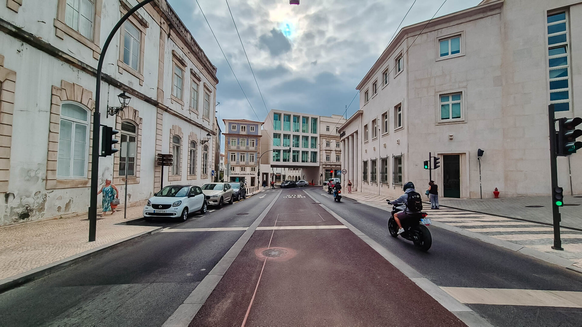 Entrada do Metrobus no centro de Coimbra traz nova organização do trânsito e dos SMTUC